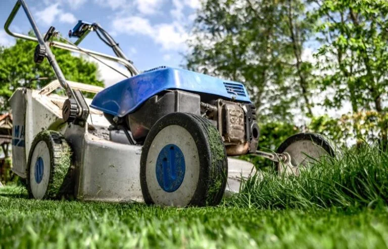 Lawn-Mower
