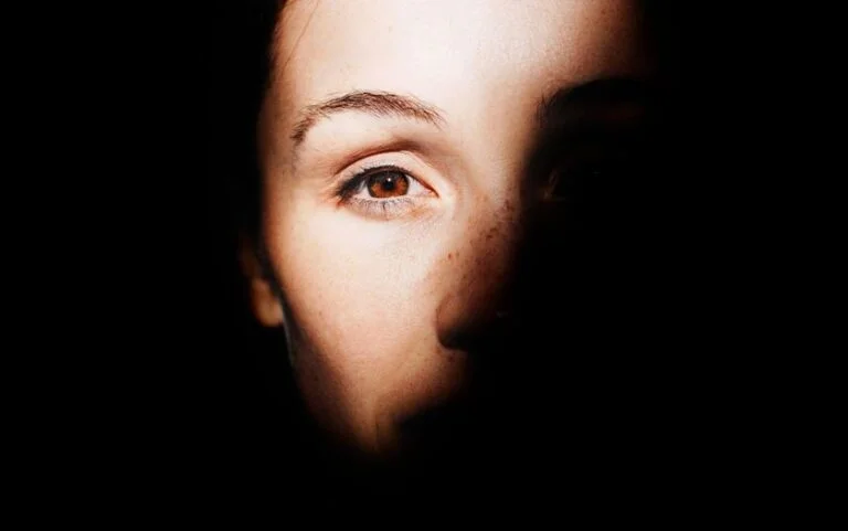 Your-Eyes