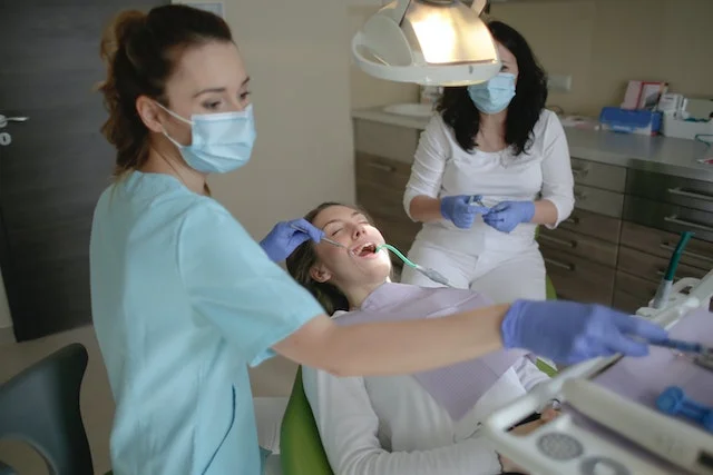 Right-Orthodontist