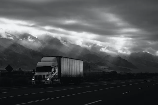 Hot-Shot-Trucking-for-Small-Business-Owners