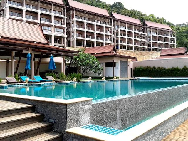 Pool-Ownership